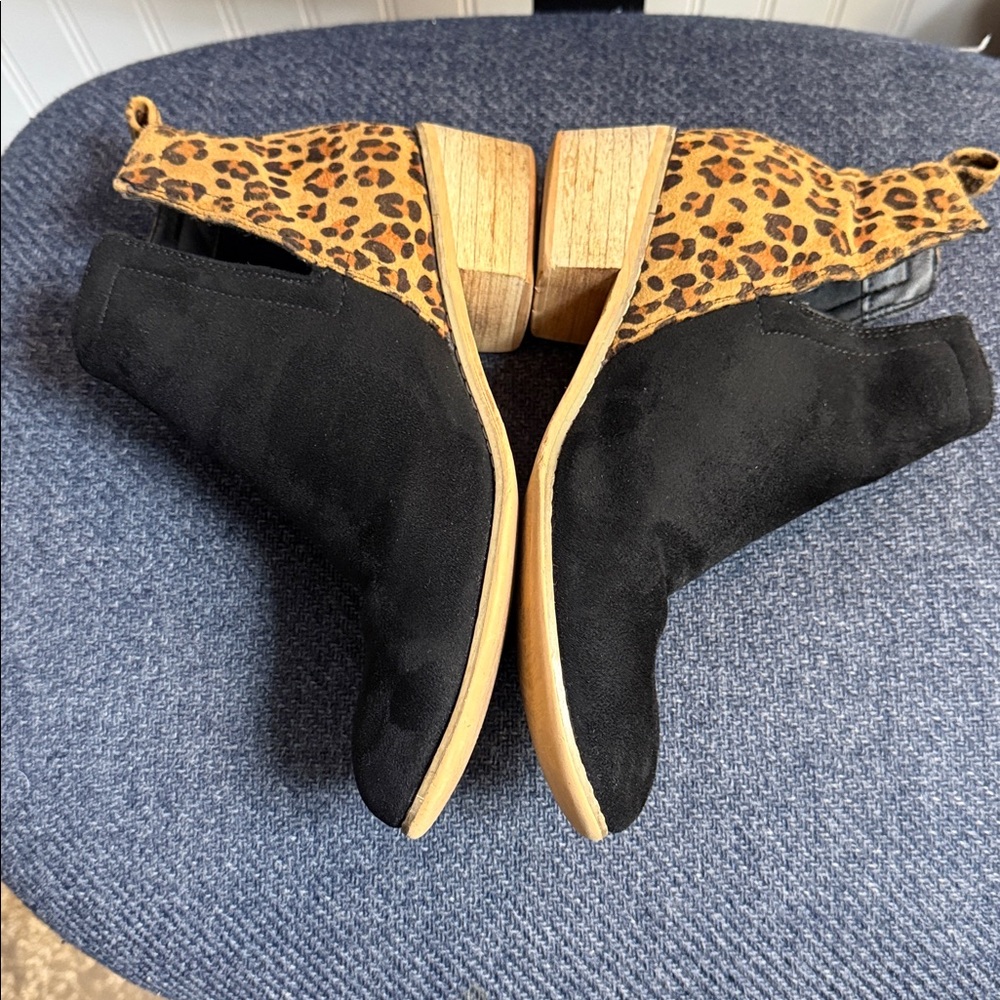 Boutique by Corky’s Women’s Sheila Booties Size 9